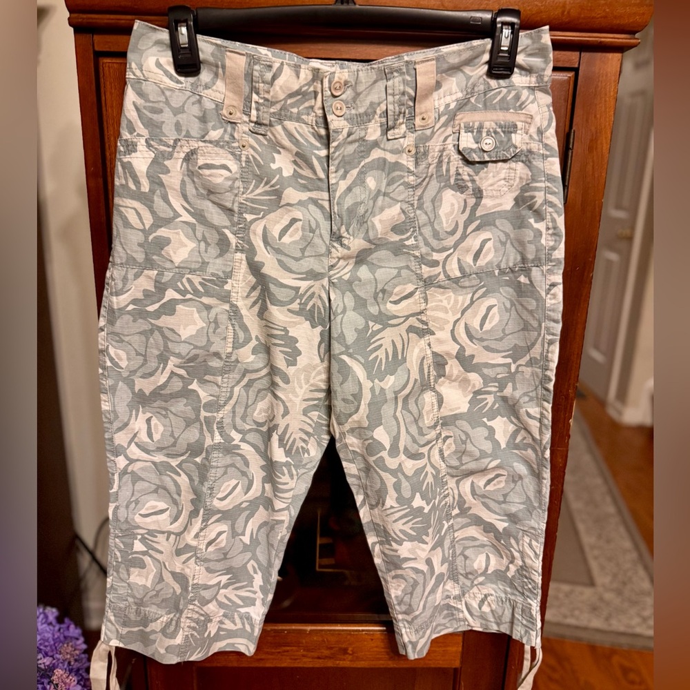 Gloria Vanderbilt Capri’s